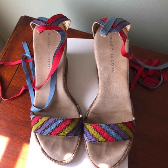 Marc Jacobs rainbow wedge - Picture 2 of 3